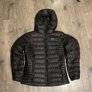 Womens Patagonia down sweater hoodie small